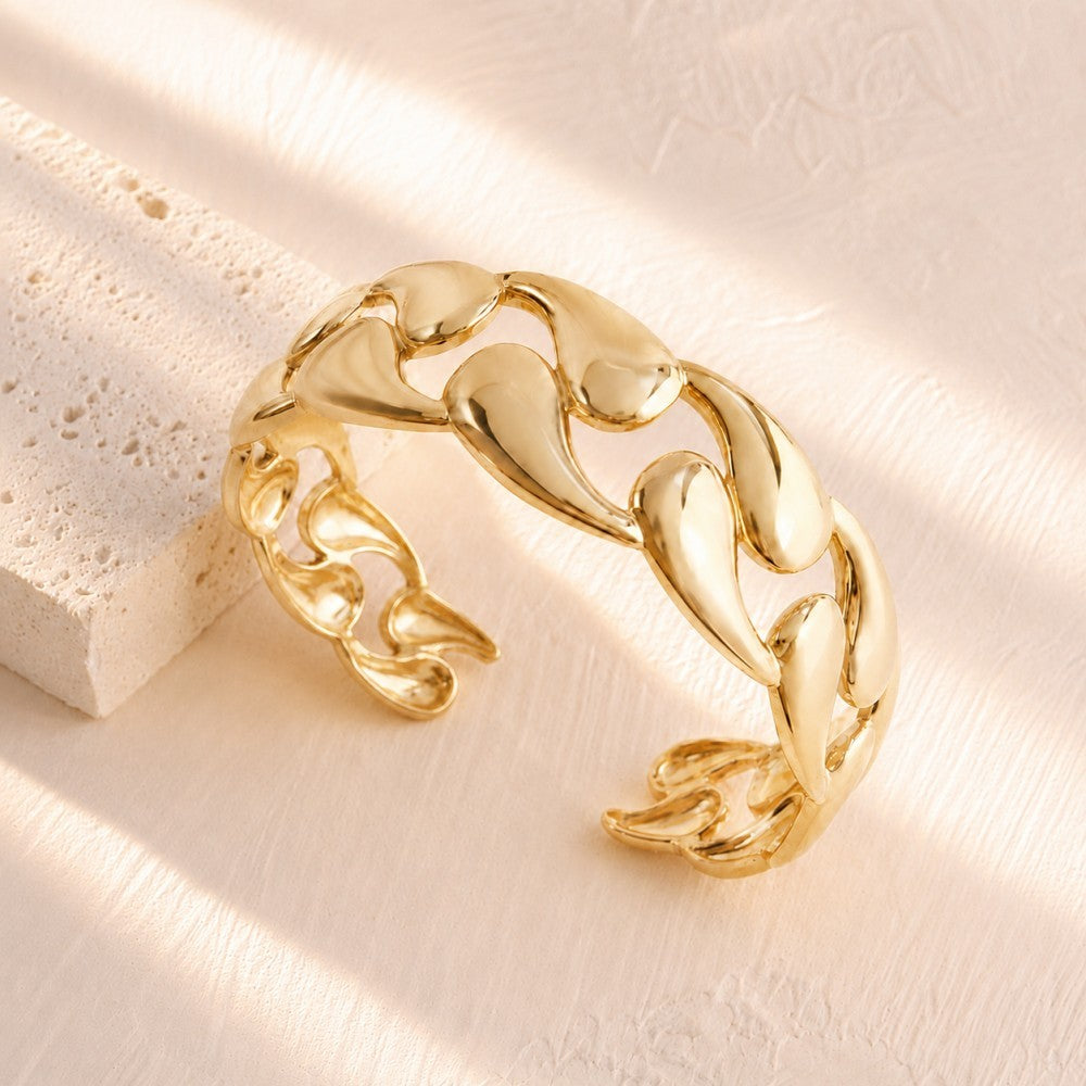 SOFIA PEARL BRACELET